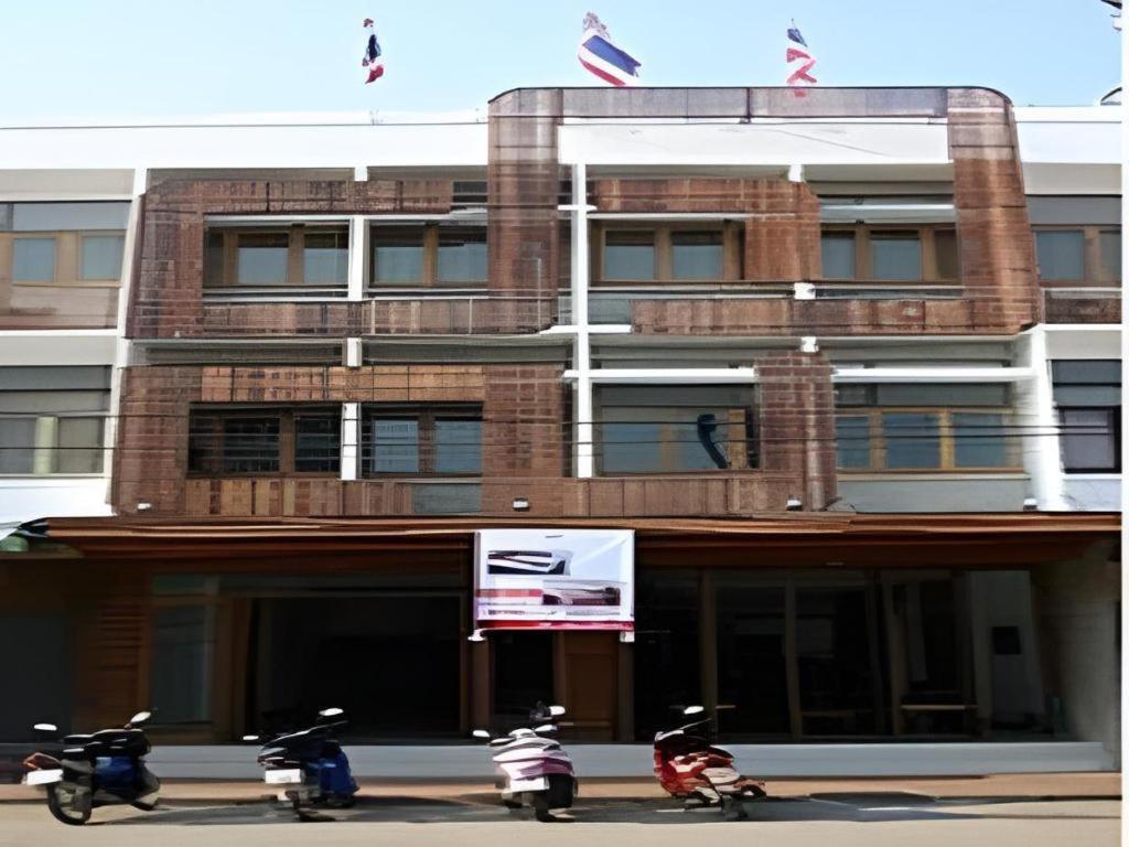 Sukkasem Hotel Nan Exterior foto